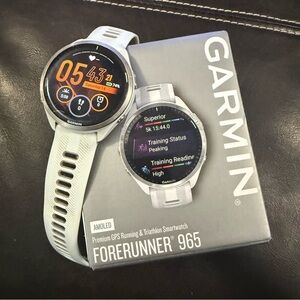 Garmin Forerunner 965 – White – Original Box & Charger